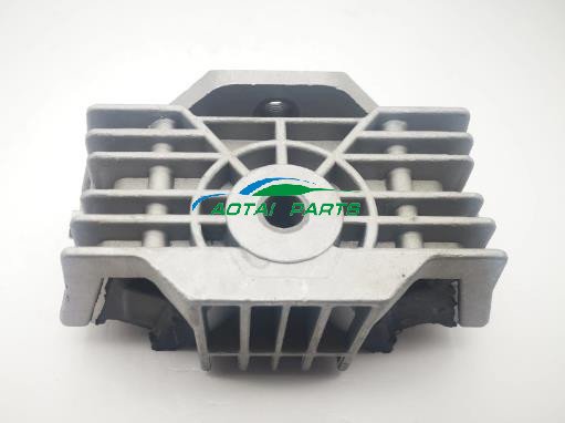 A9702400318,9702400318 Engine Mount for Benz Trailer