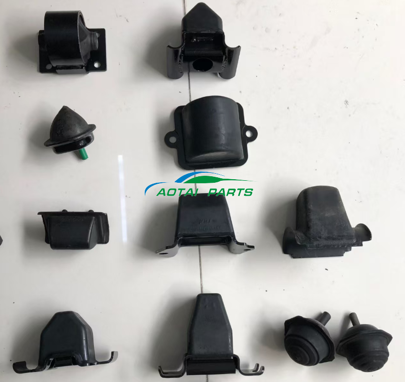 Mitsubishi Bumper MR319973